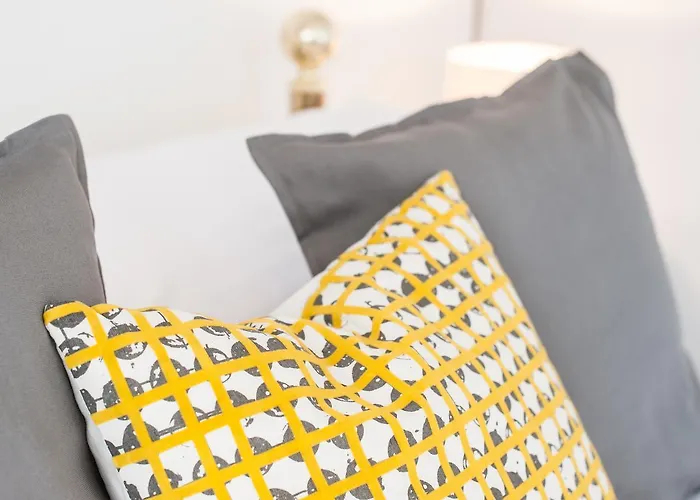 Mycityhaven - The Chippings - Village Life In The