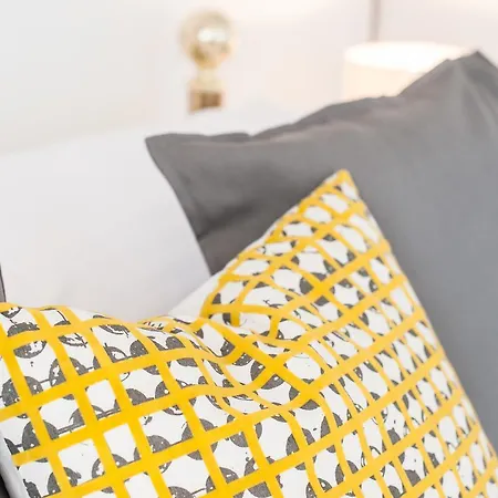 Mycityhaven - The Chippings - Village Life In The