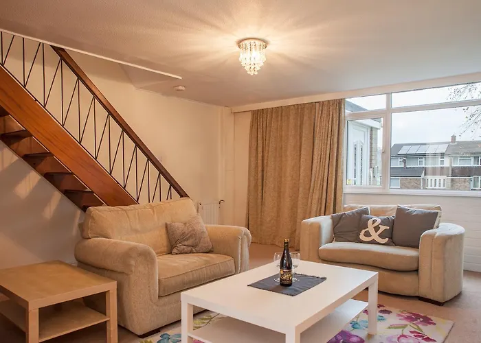 Mycityhaven - The Chippings - Village Life In The Bristol